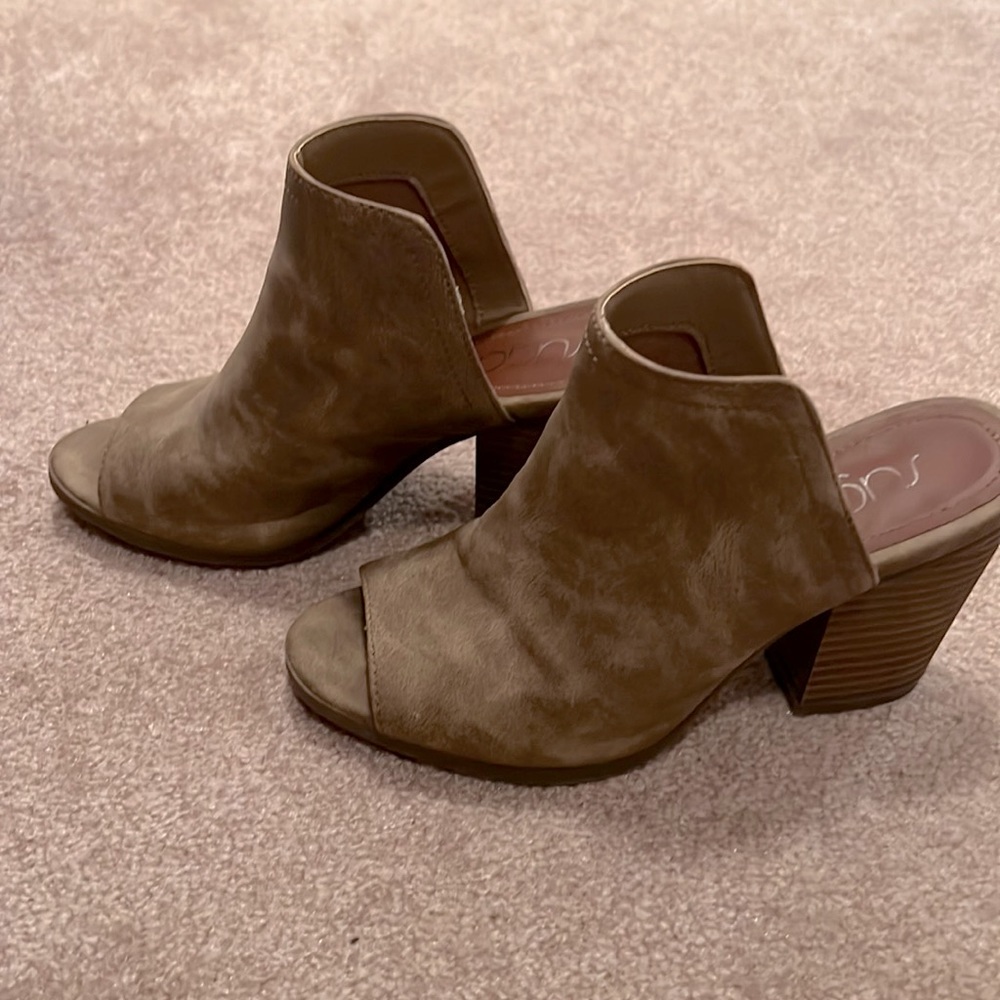 Women’s Mules
